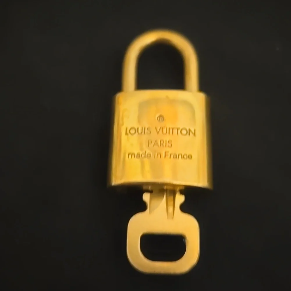 Louis Vuitton Gold Padlock Jewelry - Picture 2 of 3